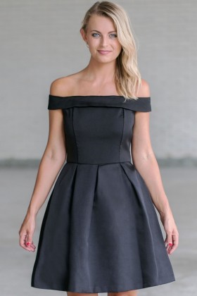 Vintage Elegance Off-Shoulder Dress in Black